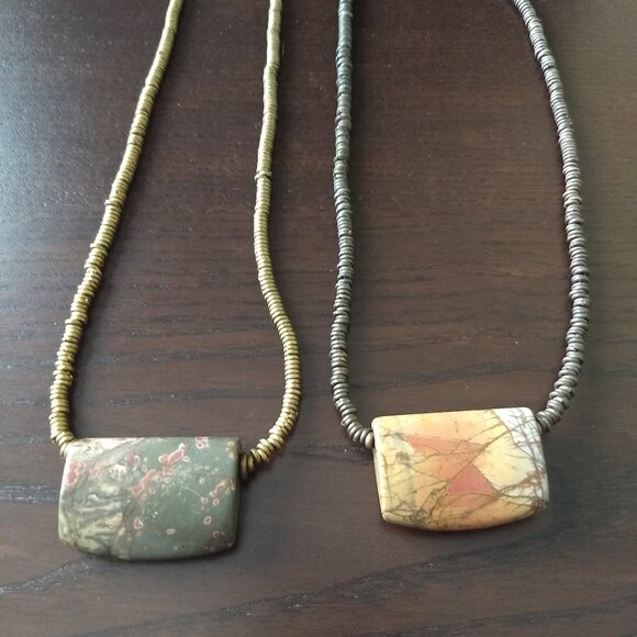 Rectangular Stone Pendant Beaded Necklaces Gold & Silver Tone Flat Metal Beads - Picture 6 of 8